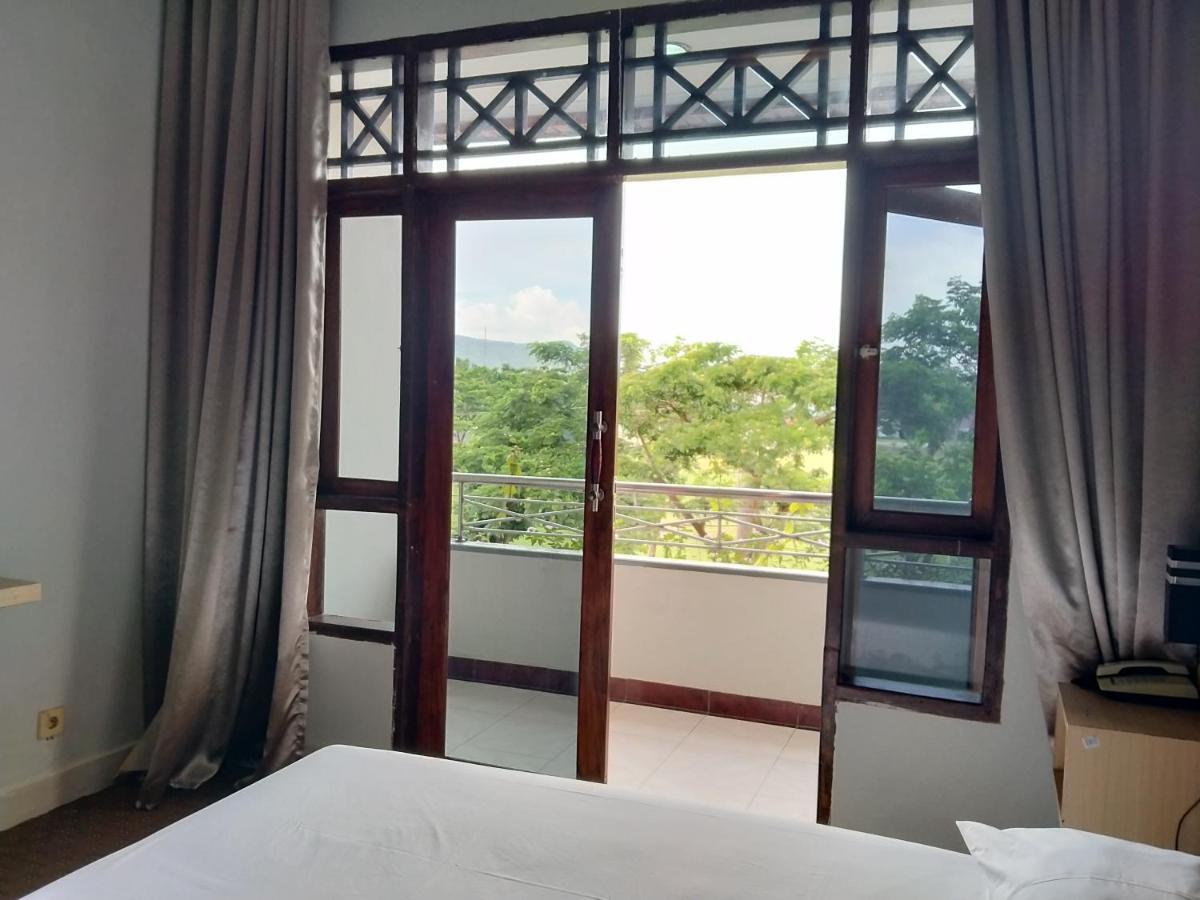 Hiltra Toraja Hotel Rantepao Exterior photo